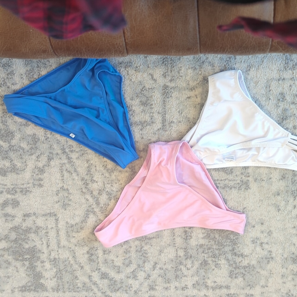 3 pie3 piece bottom bathing suit for women